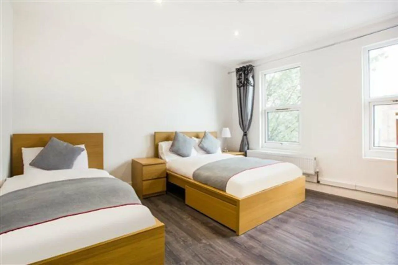 Oyo Broadway Inn Brentford