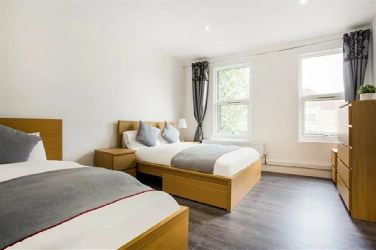 Oyo Broadway Inn Brentford United Kingdom