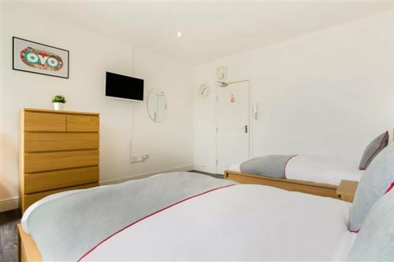 Hotel Oyo Broadway Inn Brentford